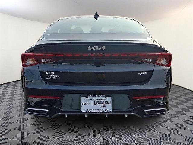 Photo of 2023 Ebony Black Kia K5