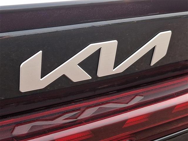 Photo of 2023 Ebony Black Kia K5