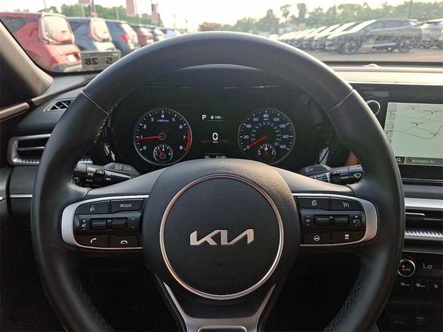 Photo of 2023 Ebony Black Kia K5