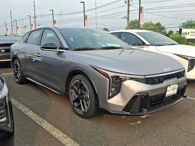 Photo of 2025 Steel Gray Kia K4
