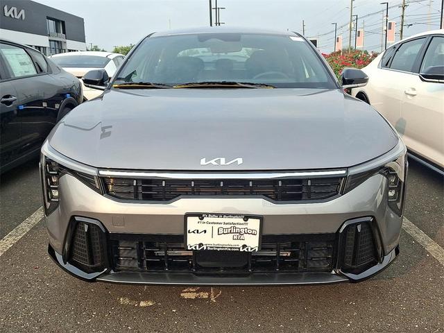 Photo of 2025 Steel Gray Kia K4