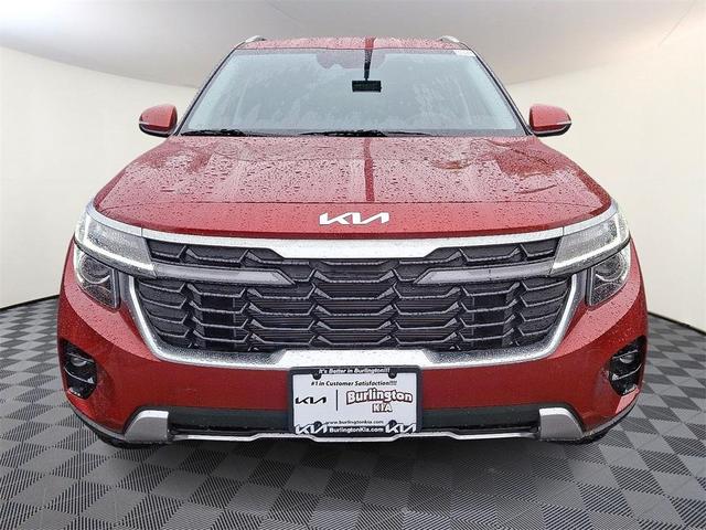 Photo of 2025 Mars Orange Kia Seltos