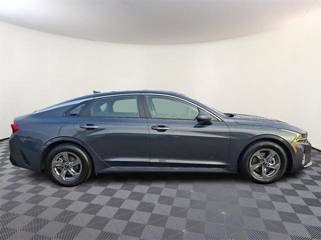 Photo of 2023 Gravity Gray Kia K5