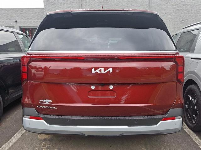 Photo of 2026 Flare Red Kia Carnival