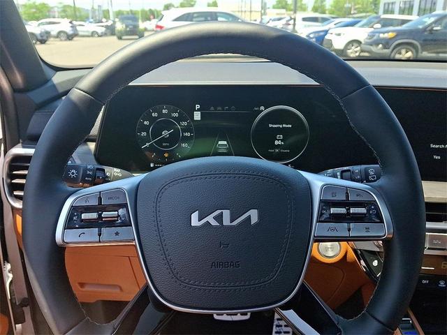 Photo of 2025 Glacial White Pearl Kia Telluride