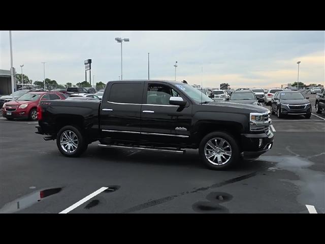 Photo of 2018 Black Chevrolet Silverado 1500