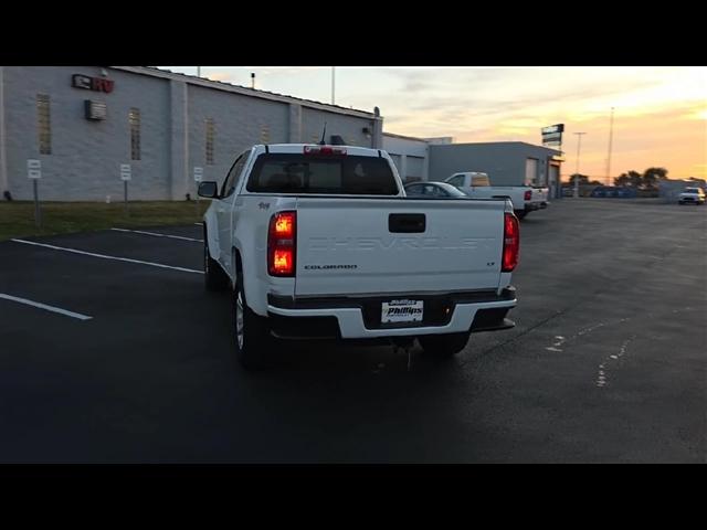Photo of 2022 Summit White Chevrolet Colorado