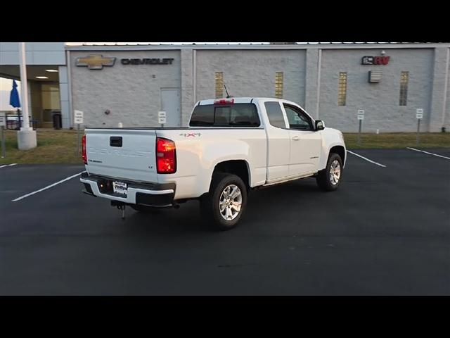 Photo of 2022 Summit White Chevrolet Colorado