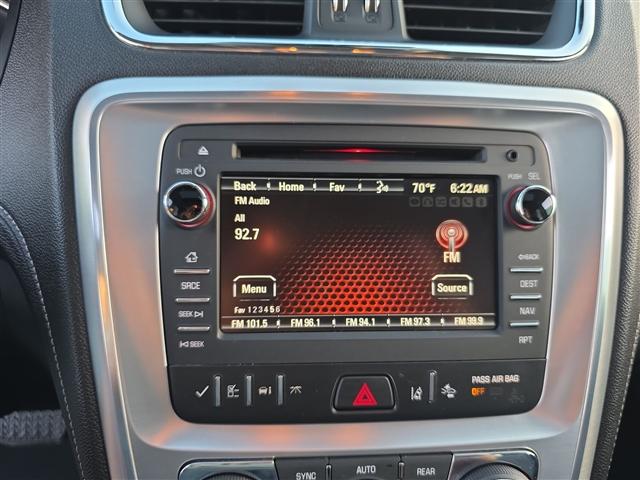 Photo of 2016 Summit White GMC Acadia