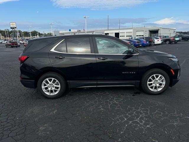 Photo of 2023 Mosaic Black Metallic Chevrolet Equinox