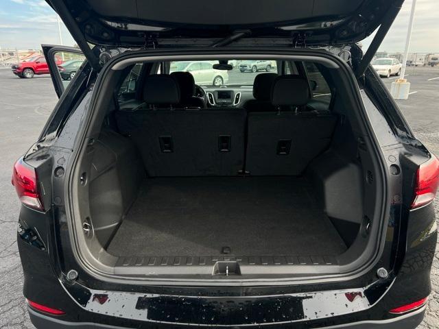 Photo of 2023 Mosaic Black Metallic Chevrolet Equinox