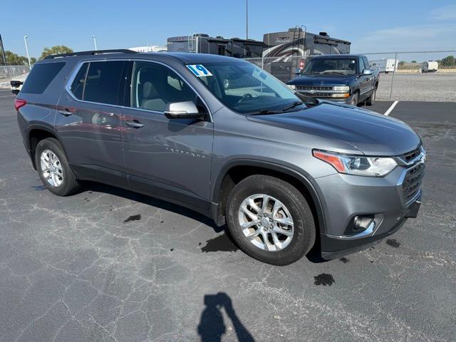 Photo of 2019 Satin Steel Metallic Chevrolet Traverse