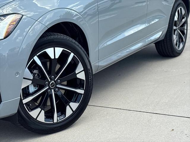 Photo of 2026 Vapour Gray Volvo XC60