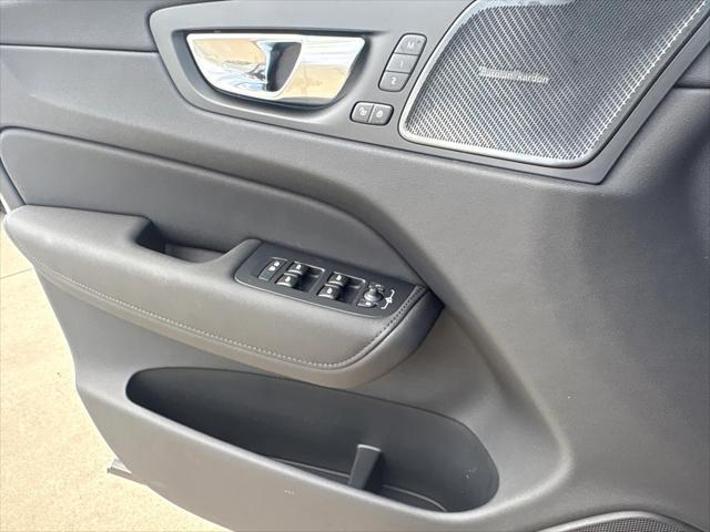 Photo of 2026 Vapour Gray Volvo XC60