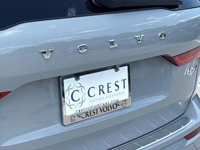 Photo of 2026 Vapour Gray Volvo XC60