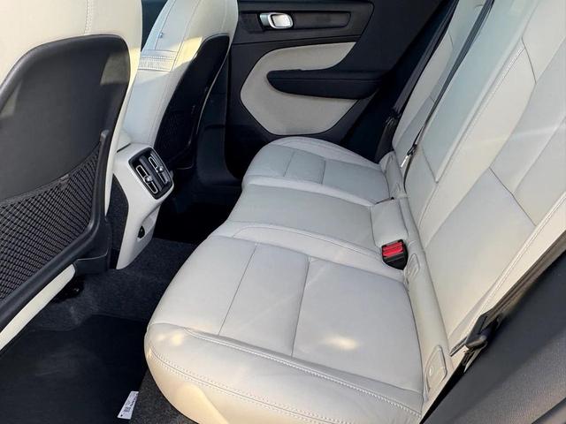 Photo of 2025 Sand Dune Volvo XC40