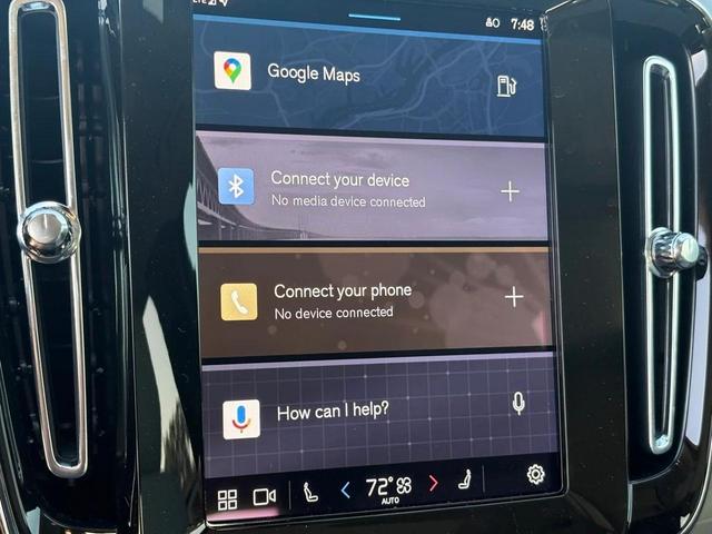 Photo of 2025 Sand Dune Volvo XC40
