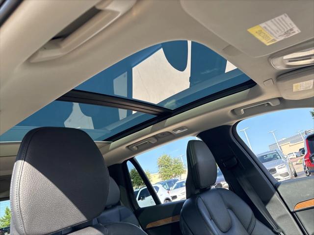 Photo of 2023 Denim Blue Metallic Volvo XC90