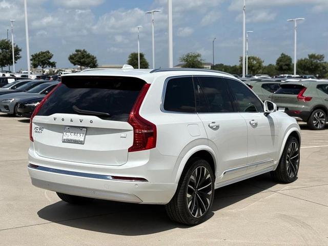 Photo of 2022 Crystal White Metallic Volvo XC90 Recharge Plug-In Hybrid