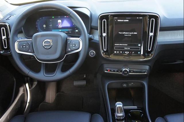 Photo of 2025 Sand Dune Volvo XC40