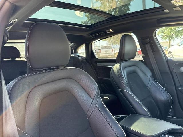 Photo of 2021 Onyx Black Metallic Volvo S90