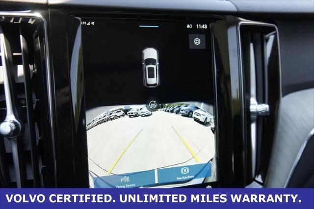 Photo of 2025 Onyx Black Volvo XC60 Plug-In Hybrid