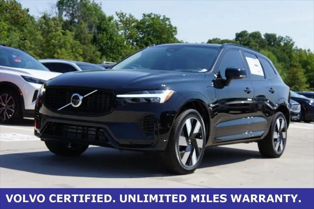 Photo of 2025 Onyx Black Volvo XC60 Plug-In Hybrid