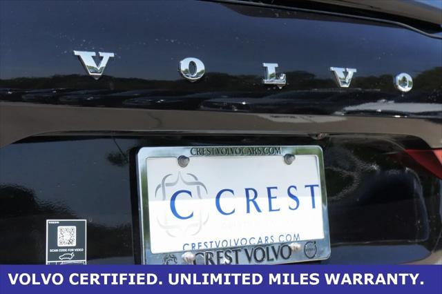 Photo of 2025 Onyx Black Volvo XC60 Plug-In Hybrid