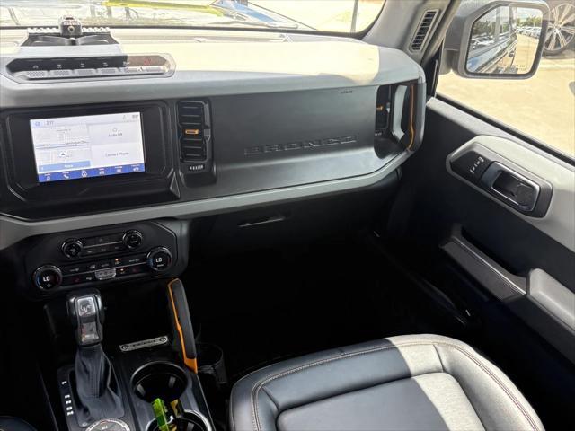 Photo of 2021 Antimatter Blue Metallic Ford Bronco