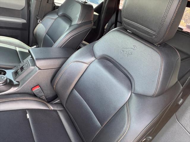 Photo of 2021 Antimatter Blue Metallic Ford Bronco