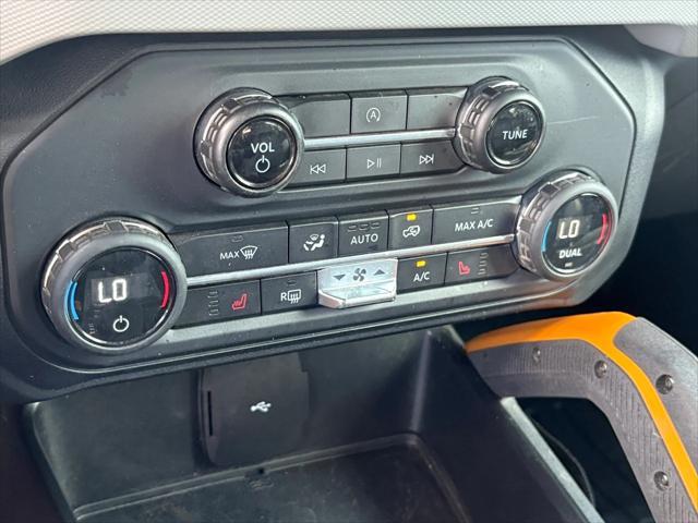 Photo of 2021 Antimatter Blue Metallic Ford Bronco