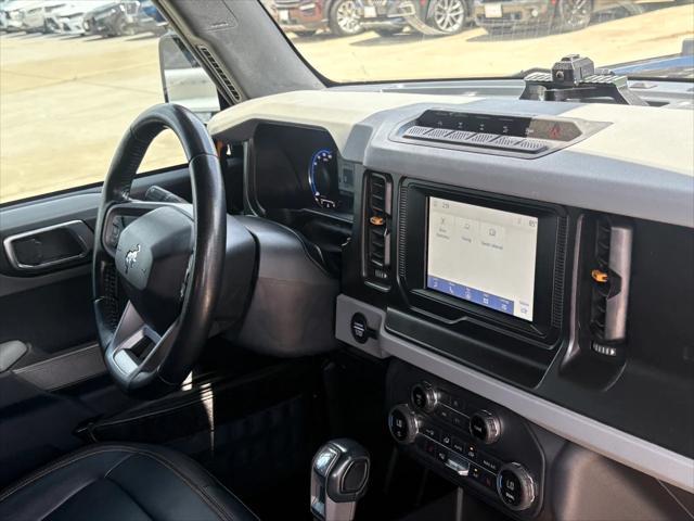 Photo of 2021 Antimatter Blue Metallic Ford Bronco