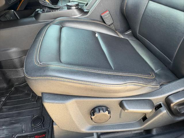 Photo of 2021 Antimatter Blue Metallic Ford Bronco