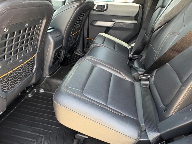 Photo of 2021 Antimatter Blue Metallic Ford Bronco