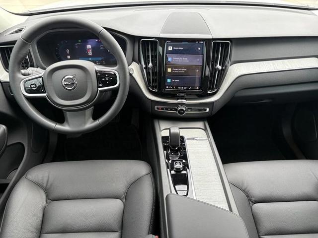 Photo of 2025 Crystal White Volvo XC60 Plug-In Hybrid