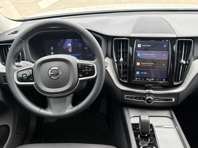 Photo of 2025 Crystal White Volvo XC60 Plug-In Hybrid