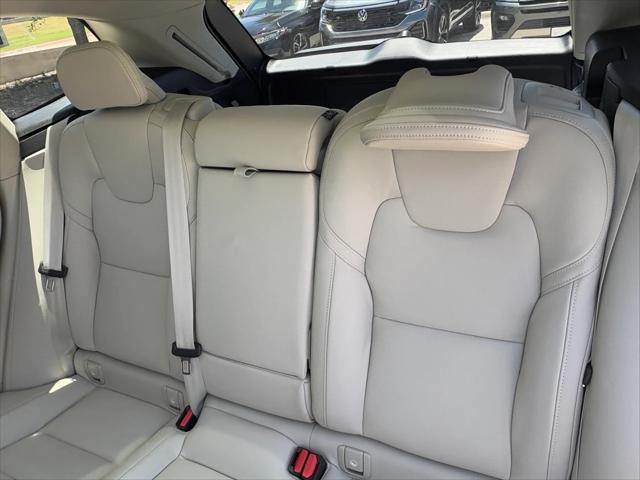 Photo of 2026 Forest Lake Volvo XC60 Plug-In Hybrid