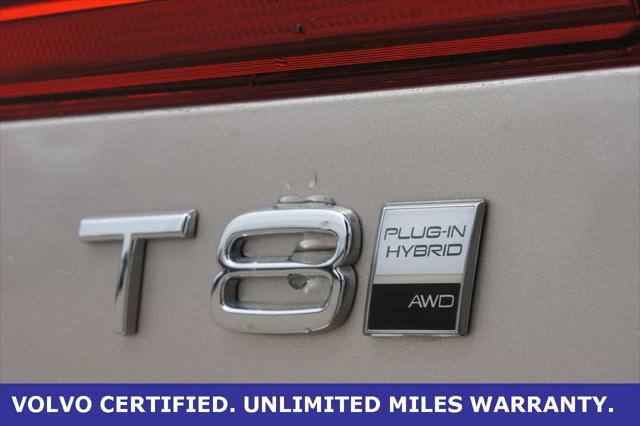Photo of 2025 Bright Dusk Volvo XC60 Plug-In Hybrid
