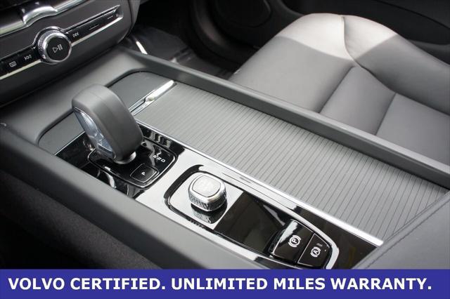 Photo of 2025 Bright Dusk Volvo XC60 Plug-In Hybrid