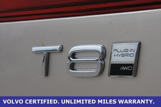 Photo of 2025 Bright Dusk Volvo XC60 Plug-In Hybrid
