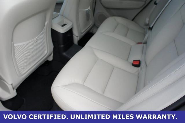 Photo of 2025 Bright Dusk Volvo XC60 Plug-In Hybrid