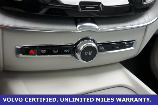 Photo of 2025 Bright Dusk Volvo XC60 Plug-In Hybrid