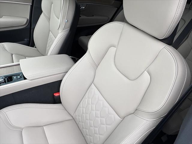 Photo of 2026 Denim Blue Volvo XC90
