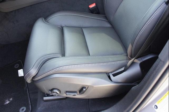 Photo of 2026 Aurora Silver Volvo XC60
