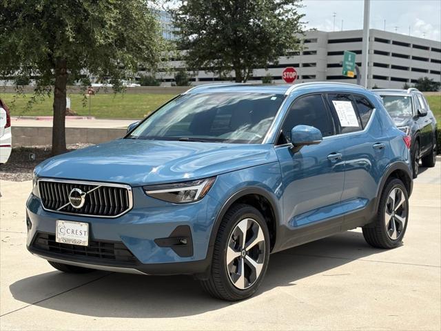 2023 Volvo XC40
