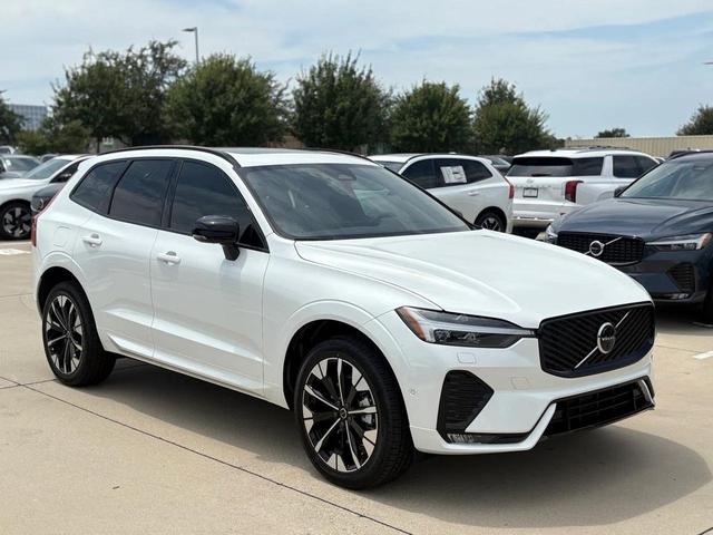 Photo of 2026 Crystal White Volvo XC60