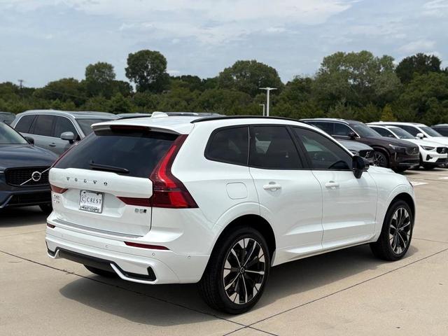 Photo of 2026 Crystal White Volvo XC60