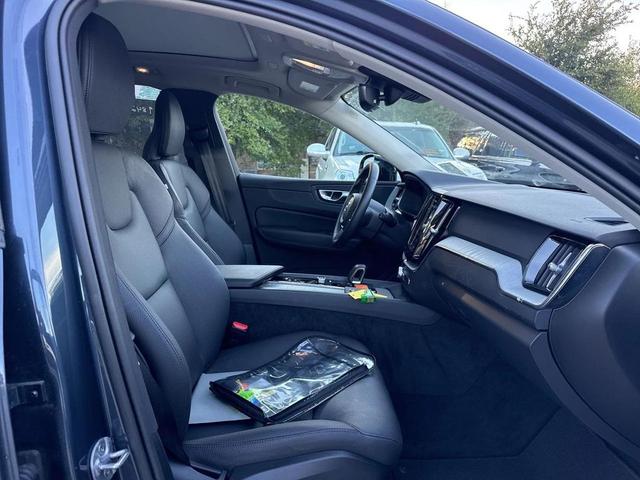 Photo of 2025 Denim Blue Metallic Volvo XC60