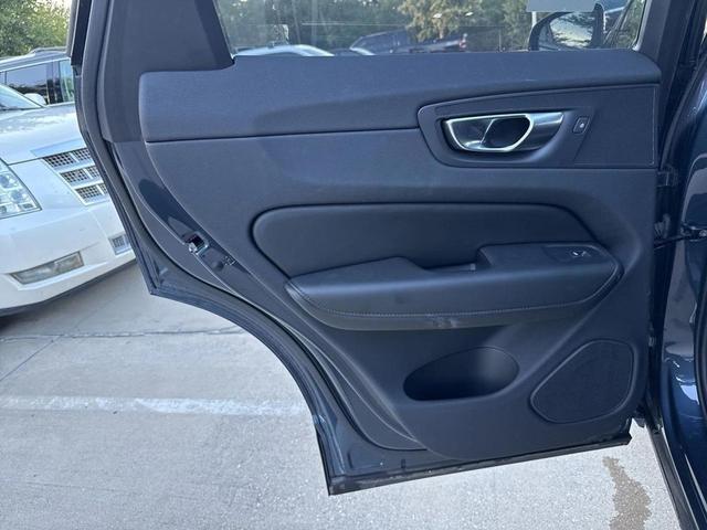 Photo of 2025 Denim Blue Metallic Volvo XC60