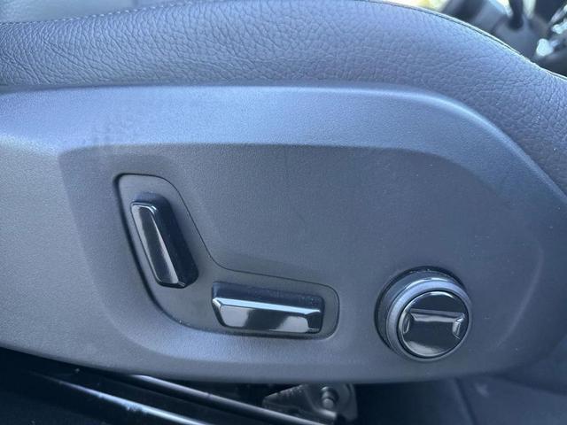 Photo of 2025 Denim Blue Metallic Volvo XC60